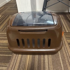 アイリスオーヤマ　小型犬用キャリーケース　ブラウン
　の画像