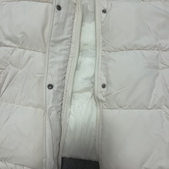 早い者勝ち　ダウン　Mサイズ　アイボリー　の画像