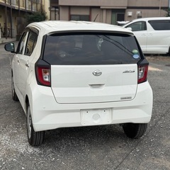 ダイハツ　ミライースX-SA 平成30年　走行距離4万キロ　車検2年間　キーレス　ナビの画像