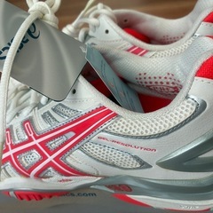 asics オールコート用テニスシューズの画像