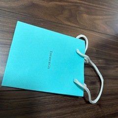 ショップ袋、空箱の画像