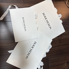 ショップ袋、空箱の画像