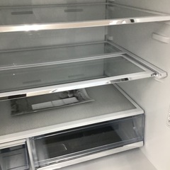 #A-2【ご来店頂ける方限定】Hisenseの3ドア冷凍冷蔵庫ですの画像