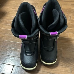 スノーボード、ブーツの画像