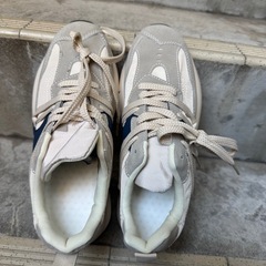 シューズ　EU41サイズ　25.5-26センチの画像