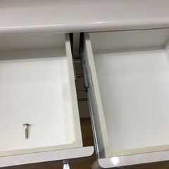 【ドリーム川西店御来店限定】☆ジモティー見たよ♪割引☆ 松田家具 3枚扉食器棚  クリーニング済み 【2125560000042575】の画像