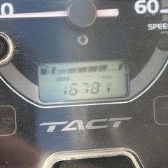 大人気セール‼️実走行距離1.6万キロ🏃‍♀️安心の高年式😌バッテリー充電済み🔋前後タイヤまだまだ山あり🗻オイル交換済み♻️燃費重視&バイク初心者の方にオススメ🔰ラクラク始動のインジェクション💥AF79 タクト✴の画像