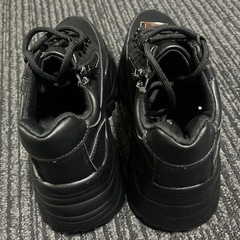 厚底スニーカーの画像