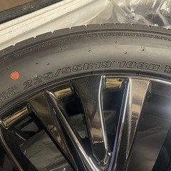 新車取外し　40ヴェルファイア　純正ホイール&タイヤ4本セット　ロックナット付の画像