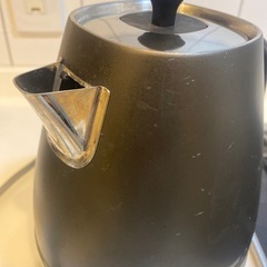 デロンギ　電気ケトル1.0Lの画像