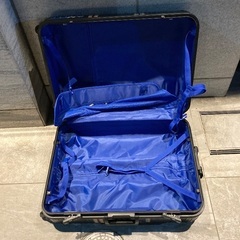 超軽量🔴ブランド大型スーツケース75.50.30センチ。の画像