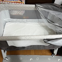 Kino Linpo ベビーベッドの画像