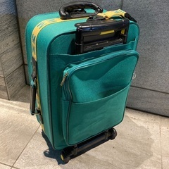 ミッキーマウスデザインスーツケース65.40.30センチの画像