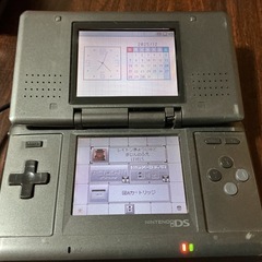 Nintendo DS 充電器とソフト付きの画像