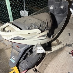 SUZUKIgsr125の画像