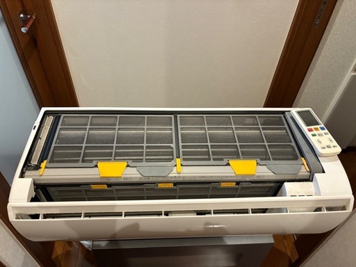 募集中 トップ エアコン RAS-E22H(W) ホワイト 室外機付き エアコン