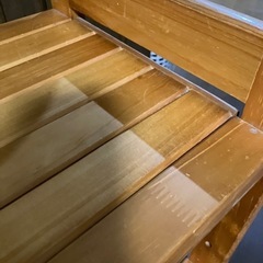 木のラック、棚の画像