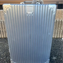 キャリーケースの画像