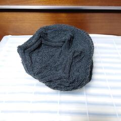 キャスケット　鍔付きニット帽　濃いグレー　Loo＆C 秋冬　フリーサイズの画像