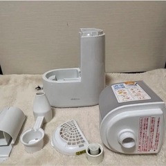 アイリスオーヤマ 加熱式加湿器 ホワイト KSHM-260RA-Wの画像