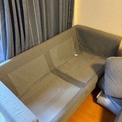 IKEAグレー 2人掛けソファの画像