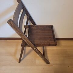 折りたたみ椅子、いす　 [1月下旬から]の画像
