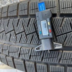 225/65R17 ピレリ アイスアシンメトリコ プラス 2021年製 4本 アルミホイール付 RAV4 CX-5 ハリアー エクストレイル等の画像