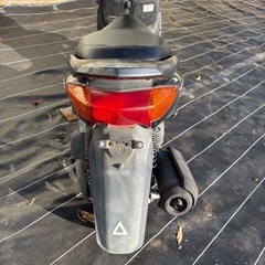 【動画あり】 シグナス125X1型　SE12Jリアタイヤシート新品の画像