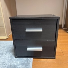 引き出し　収納　ナイトテーブルの画像