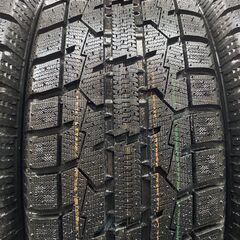 【新品】TOYO GARIT GIZ 205/65R16 95Q 16インチ スタッドレス 4本 20年製 ヤリスクロス C28セレナ MINIクロスオーバー等　(STH087)の画像
