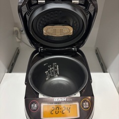 【値下げ交渉可】象印　　極め炊き　NP-ZT10の画像