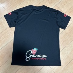 finta  サッカー　フットサル　トレーニングシャツ　黒
の画像