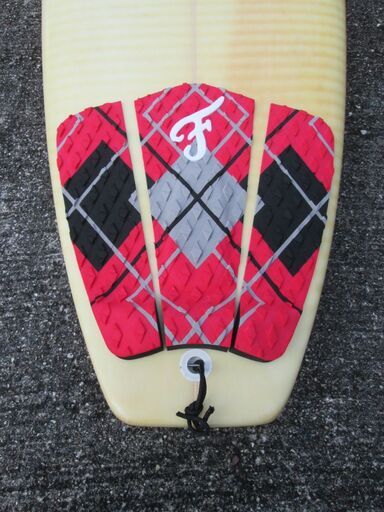 ■中古ｻｰﾌｨﾝｾｯﾄ(ｻｰﾌﾎﾞｰﾄﾞ6.5ft、Long Sleeve Spring Wet suit、ﾘｰｼｭｺｰﾄﾞ、ﾄﾛﾋﾟ