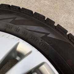 軽自動車　スズキ純正　スタッドレス付きの画像