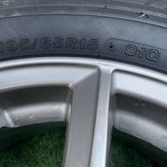 超美品！スタッドレスタイヤ　ホイール付き　ブリヂストン　 195/65R/15の画像