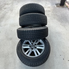 スタッドレスタイヤ　205/65R16の画像