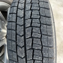 スタッドレスタイヤ　205/65R16の画像