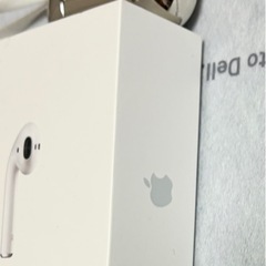 Apple AirPods 本体 + ケース　中古品　動作確認済みの画像