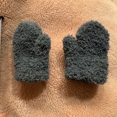 赤ちゃん手袋(黒・グレー)の画像