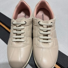 スニーカーの画像