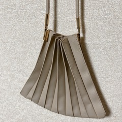 アコーディオンショルダーバッグの画像