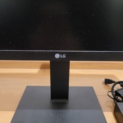 24インチ フルHDモニターの画像