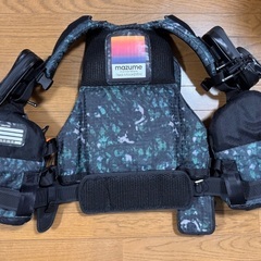 mazume レッドムーン フローティングベストⅨの画像