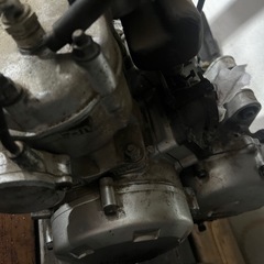 R1Z 1XGエンジンの画像