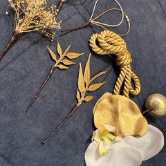 胡蝶蘭　ハンドメイドヘッドドレス　金箔シート付きの画像