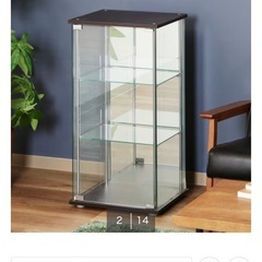 背面ミラーのガラスキャビネットの画像