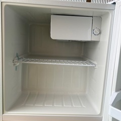 47リットル小型冷蔵庫の画像