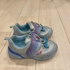 アナ雪のスニーカー　17センチの画像