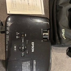EPSON プロジェクターの画像