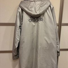 【USED】☆Adidas☆ベンチコート☆銀色☆レディースLLサイズ相当☆極暖☆スポーツ観戦☆の画像